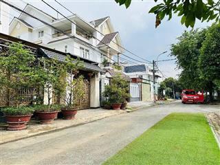 Bán gấp đất biệt thự linh trung thủ đức giá cực rẻ  chủ đi định cư mỹ 246m2  20.2tỷ