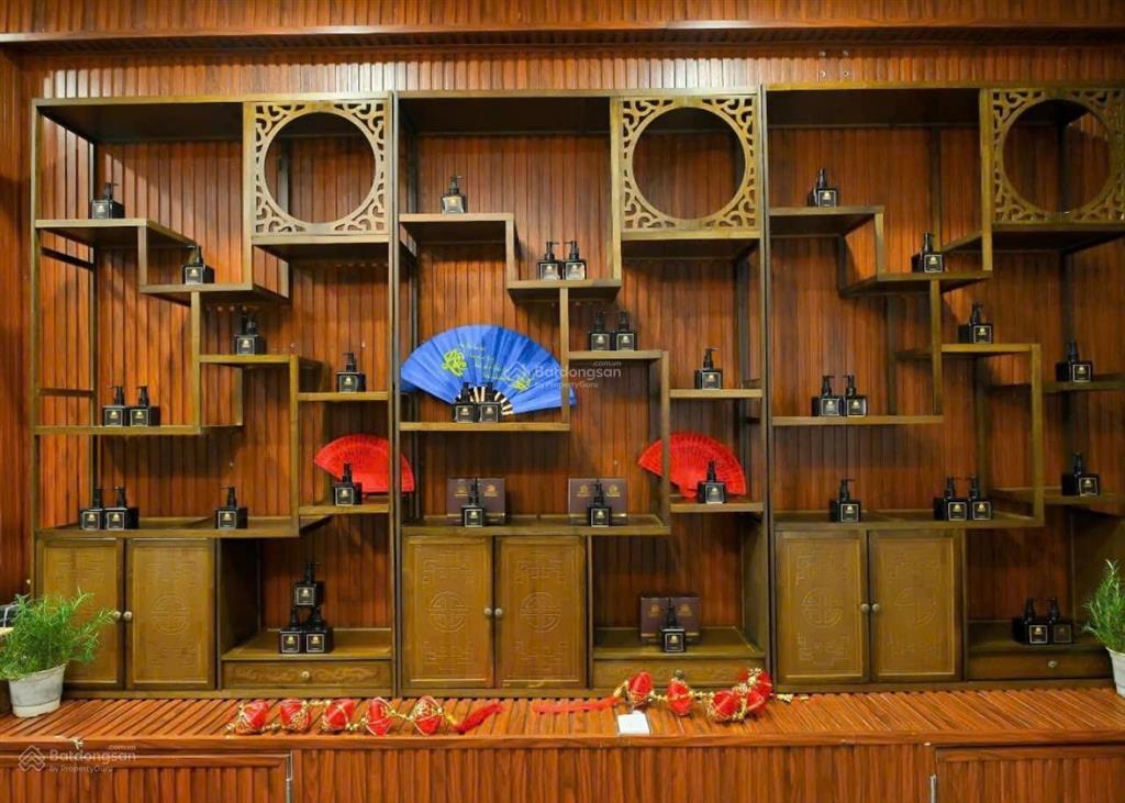 Bán gấp nhà riêng nghĩ dưỡng bề thế sân vườn hồ bơi trường thọ thủ đức  mặt tiền 8m 705m257tỷ