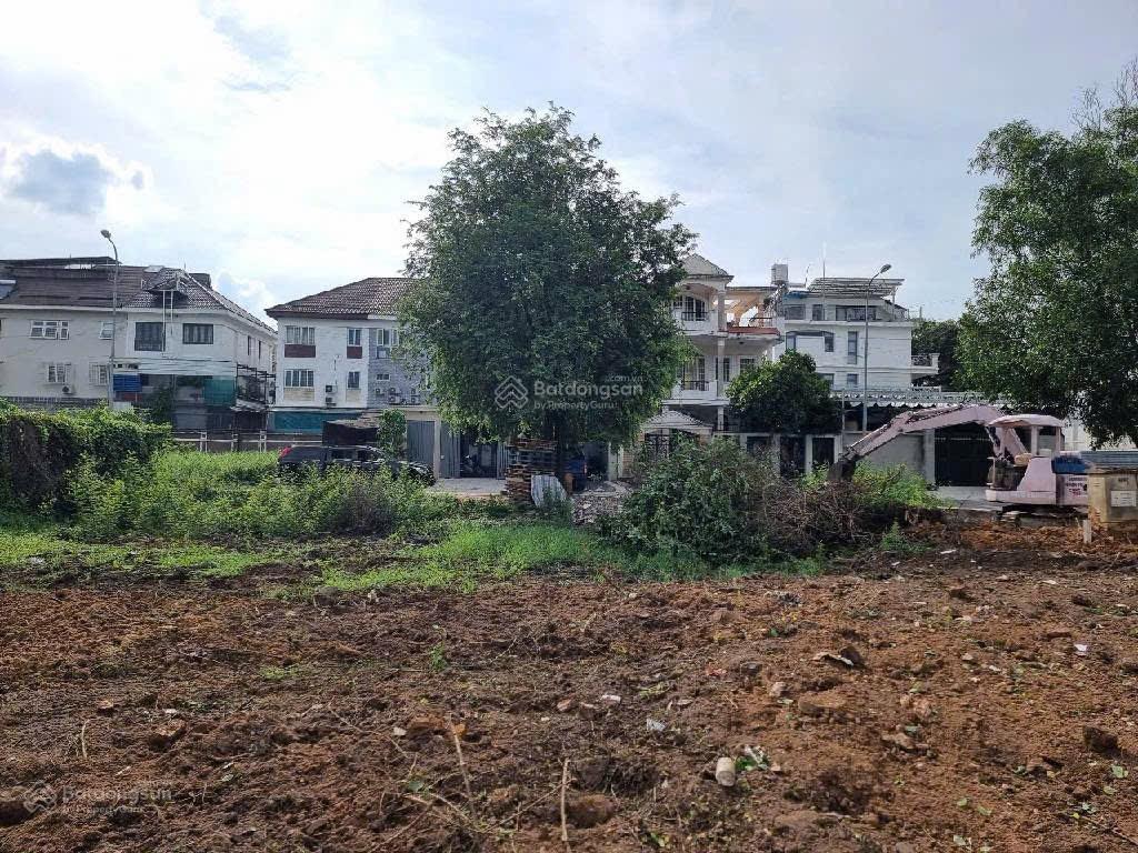 Bán lô góc đất biệt thự siêu rẻ thủ đức full thổ cư 225m2