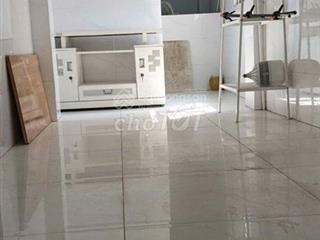 Cho thuê nhà phù hợp gia đình hoặc các sinh viên ở sạch sẽ. chính chủ.