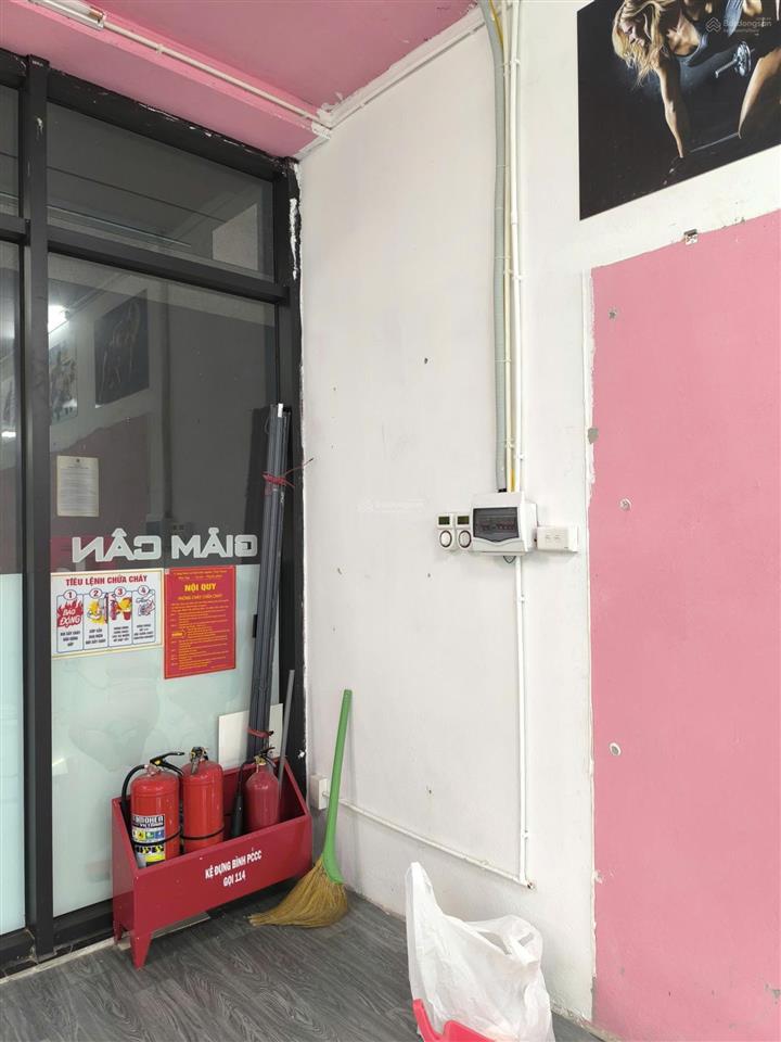 Chính chủ cho thuê shop chân đế p401s08 vinhomes ocean park 1, gia lâm, hà nội