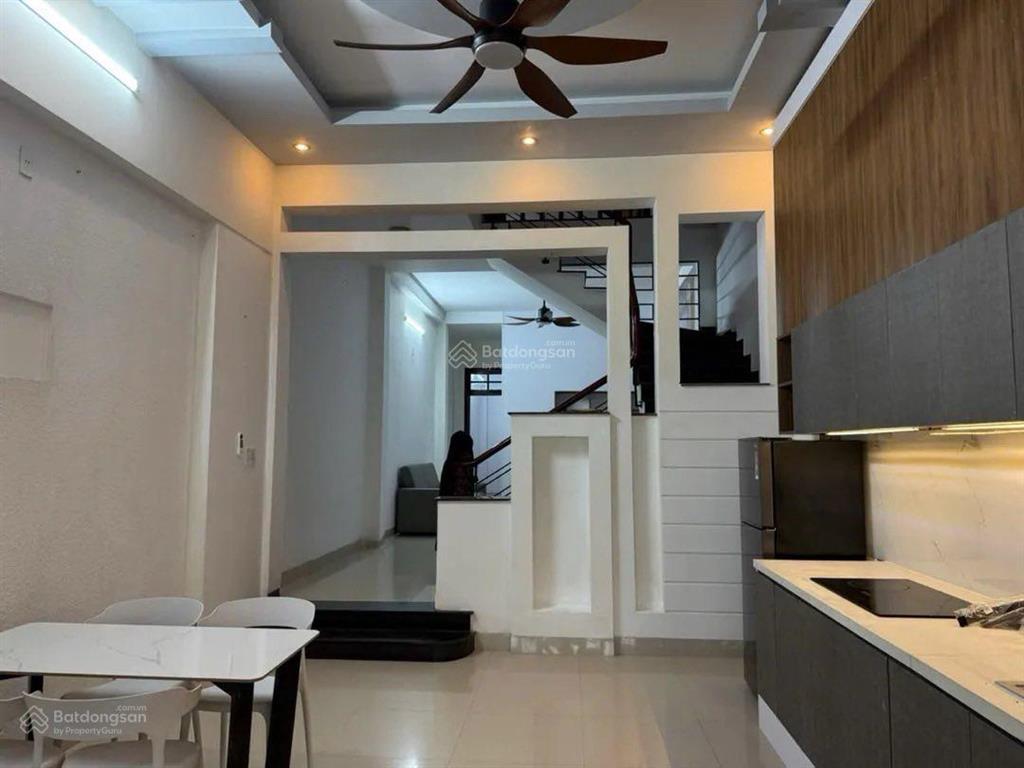 Nhà gần biển mỹ khê  3 tầng 3pn , 101m2  đường trần văn thành , an cư lâu dài , ở ngay