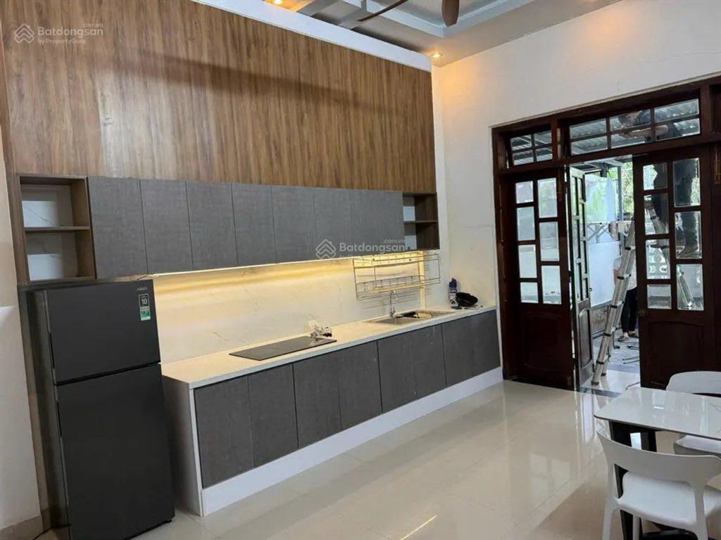 Nhà gần biển mỹ khê  3 tầng 3pn , 101m2  đường trần văn thành , an cư lâu dài , ở ngay