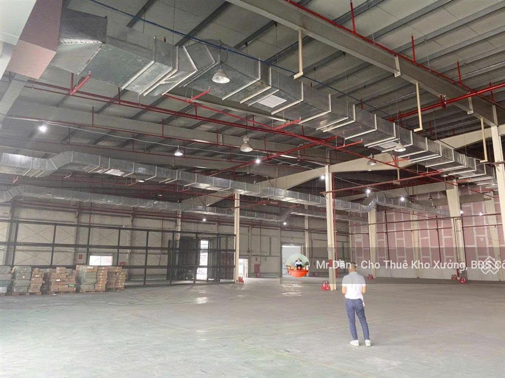 Cho thuê kho tiêu chuẩn pccc tự động 6000m2, long biên, hà nội.  0932 871 ***