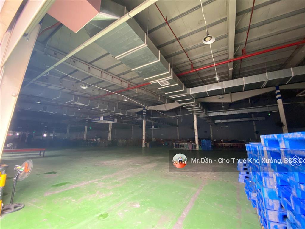 Cho thuê kho tiêu chuẩn pccc tự động 6000m2, long biên, hà nội.  0932 871 ***