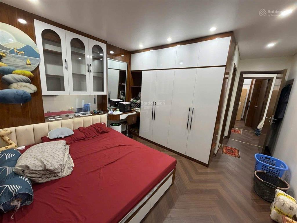 Hàng hiếm bán căn hộ ngoại giao đoàn view công viên full nội thất có slot ô tô