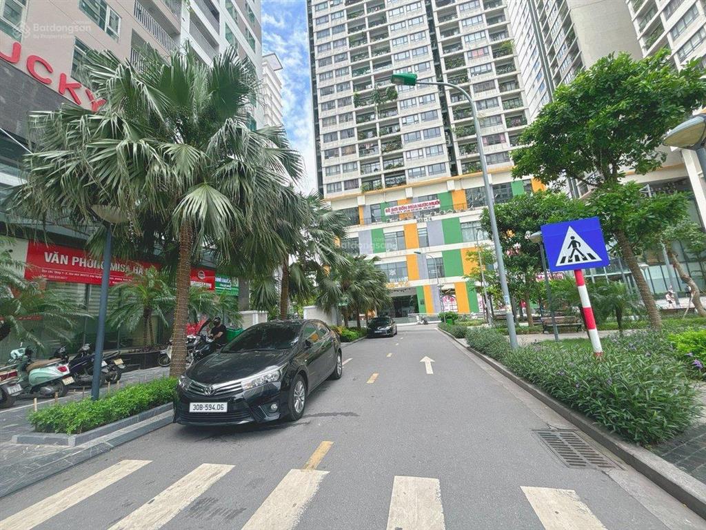 Hàng hiếm bán căn hộ ngoại giao đoàn view công viên full nội thất có slot ô tô