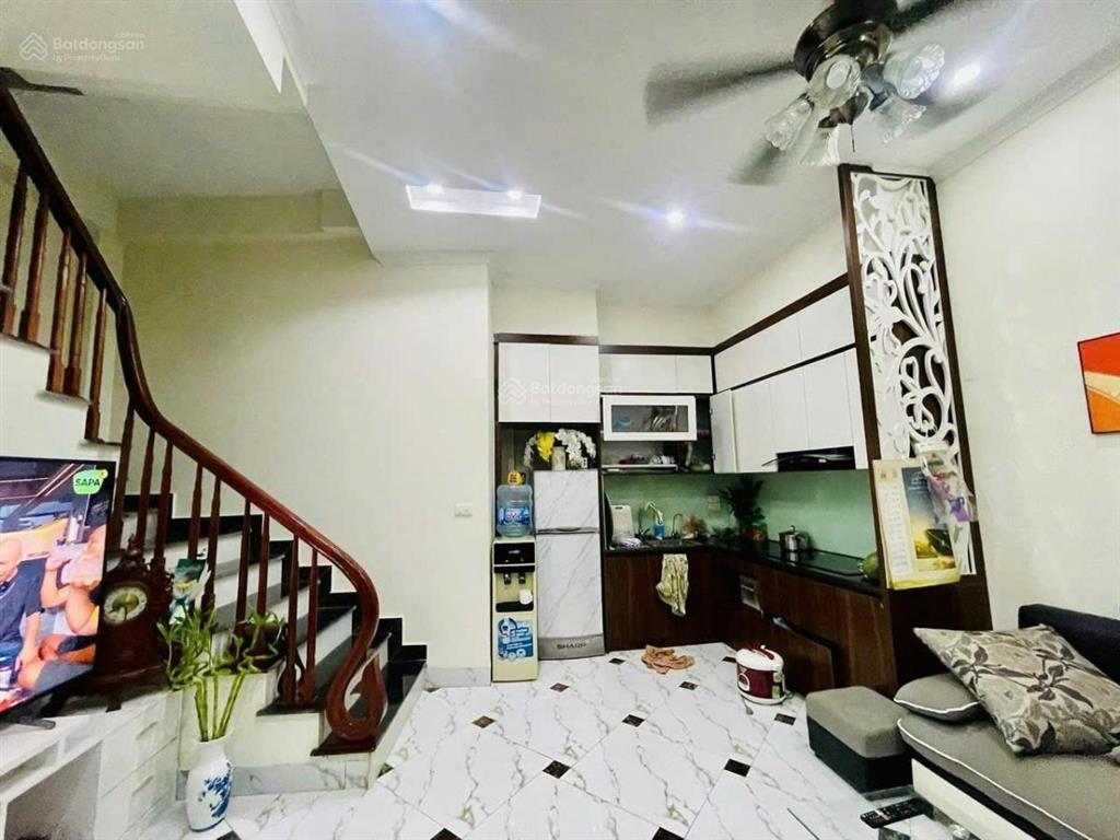 Tương mai hiếm nhà bán, ngõ thông, ô tô đỗ cử, 40m x 4t, vị trí đẹp tuyệt vời chỉ 7.8 tỷ qh chuẩn