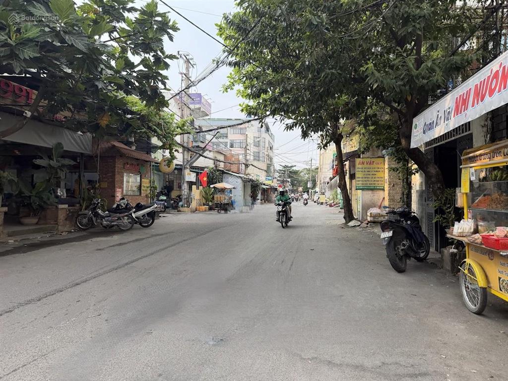 Mặt tiền 128 trần bá giao p. an nhơn. giá chỉ 9,3 tỷ