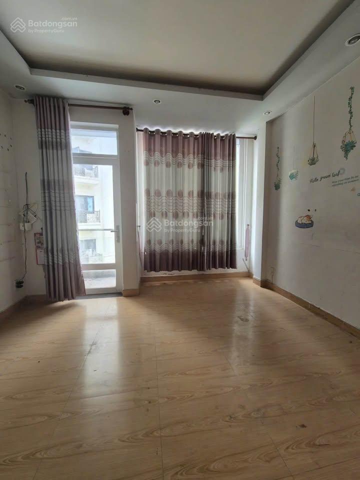 Mặt tiền 128 trần bá giao p. an nhơn. giá chỉ 9,3 tỷ