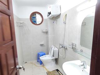 Cho thuê nhà lô góc 5 tầng kim giang (60m2) ô tô tránh đỗ cửa, full đồ, tiện ở và làm văn phòng