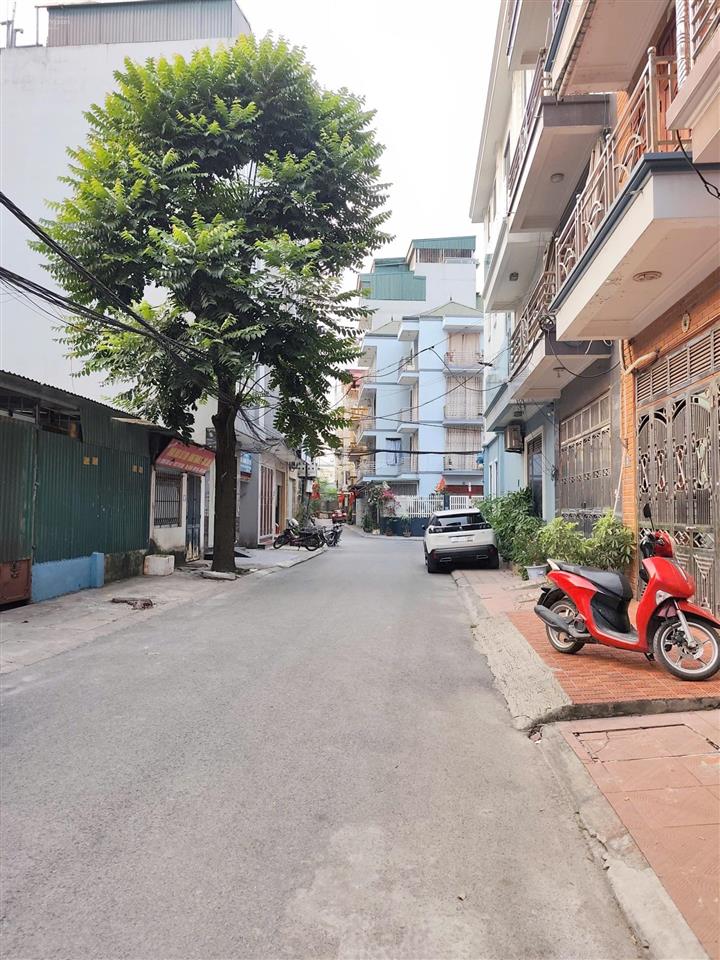 Cho thuê nhà lô góc 5 tầng kim giang (60m2) ô tô tránh đỗ cửa, full đồ, tiện ở và làm văn phòng