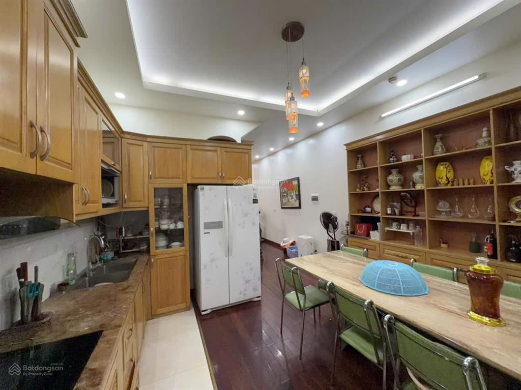 Bán liền kề khu đô thị văn quán  hà đông, full nội thất gỗ xịn, có hầm để xe, giá nhỉnh 20 tỷ
