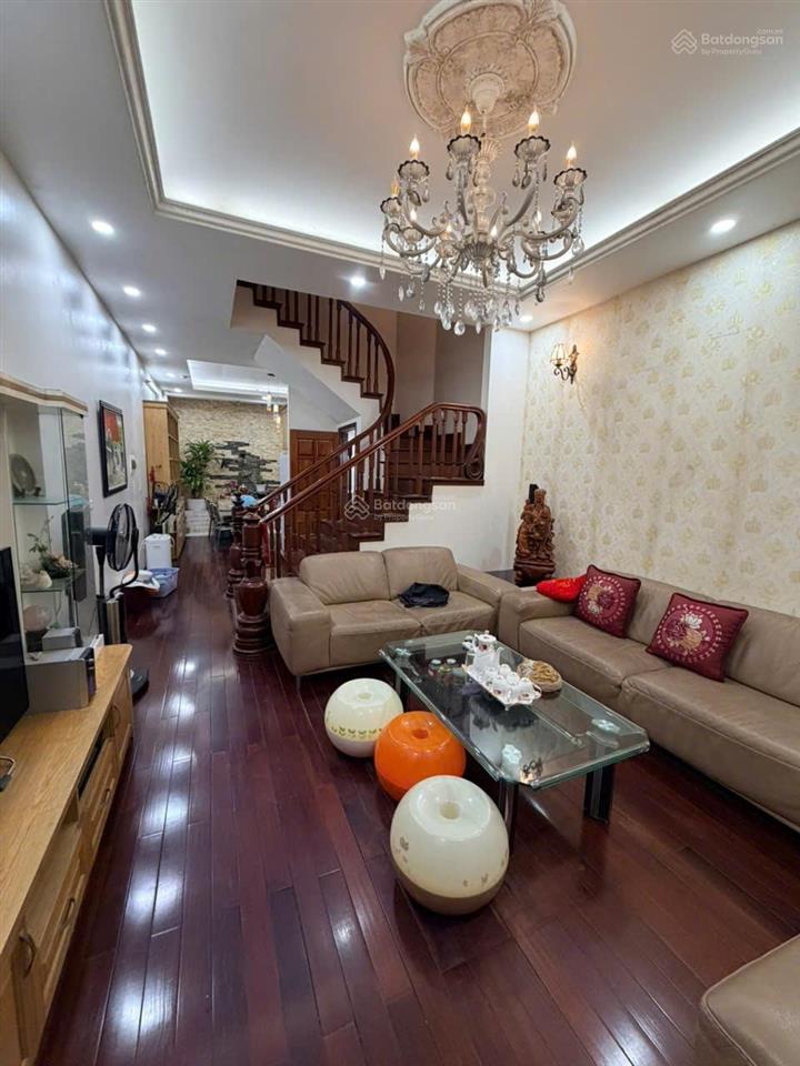 Bán liền kề khu đô thị văn quán  hà đông, full nội thất gỗ xịn, có hầm để xe, giá nhỉnh 20 tỷ