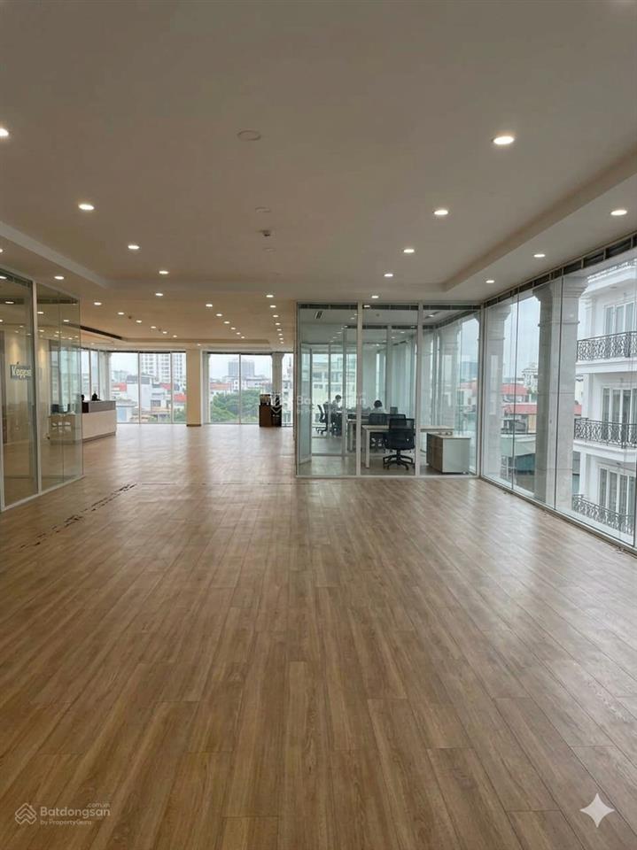 Cho thuê văn phòng thảo điền nguyễn văn hưởng  140m2  35tr/tháng   0971 079 ***
