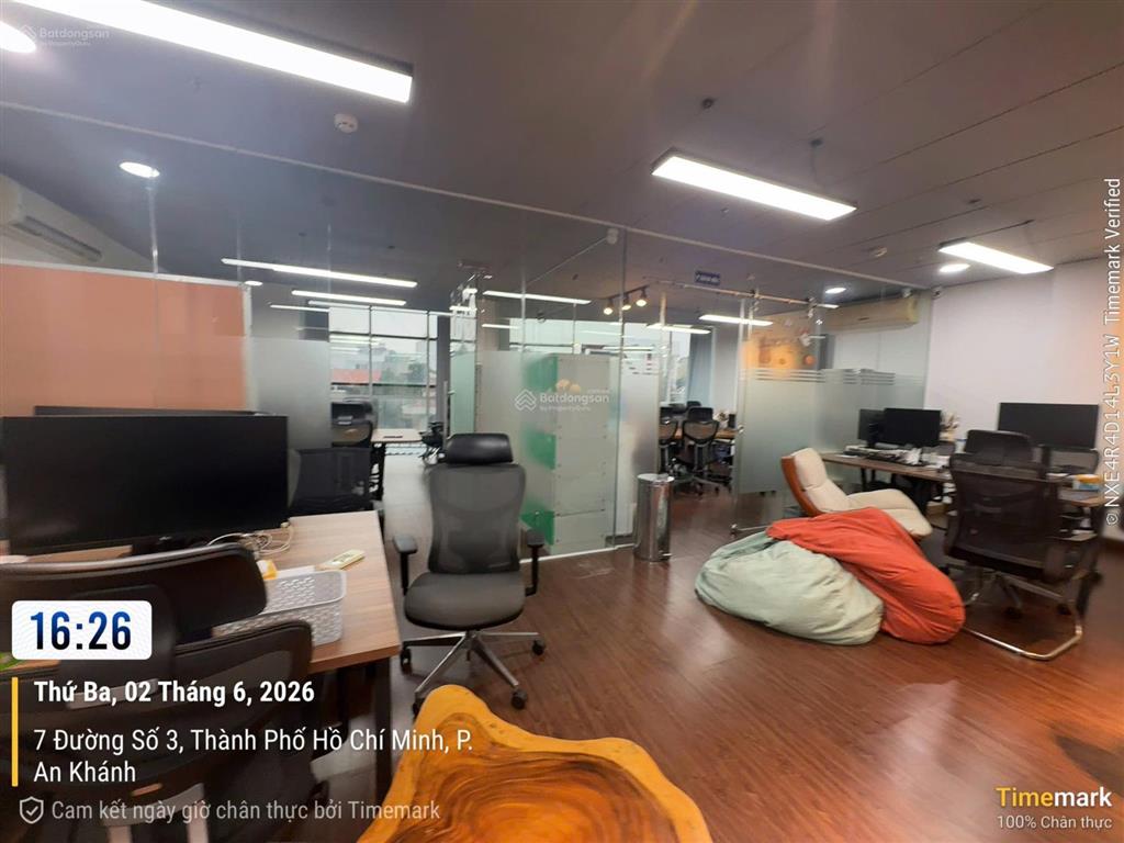 Cho thuê văn phòng khu trần não, q.2  diện tích 100m2  32tr/tháng   0971 079 ***