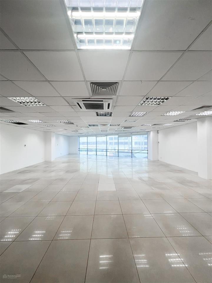Văn phòng sẵn nội thất  dt 250m² mặt tiền út tịch, p. 4, tân bình 55tr/tháng   0971 079 ***