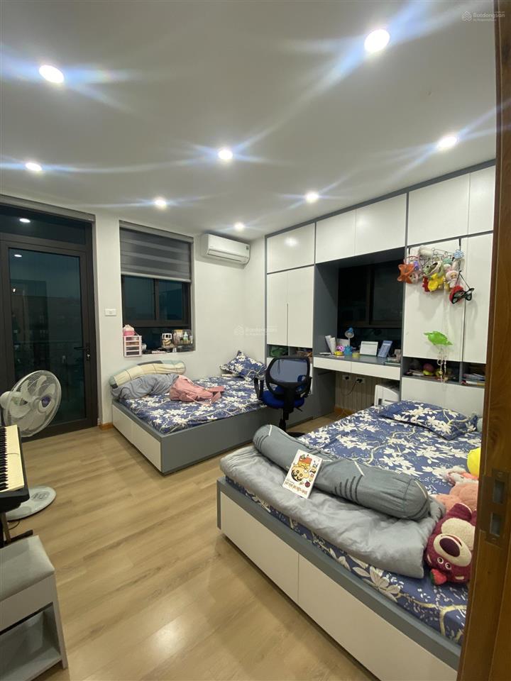 Bán căn chung cư 2 ngủ cực đẹp phố đội nhân trung tâm ba đình 90m2 giá 8.8 tỷ