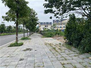 Cần bán 490m2 đất vỉa hè kd xuân phương, nam từ liêm giá 13.5 tỷ