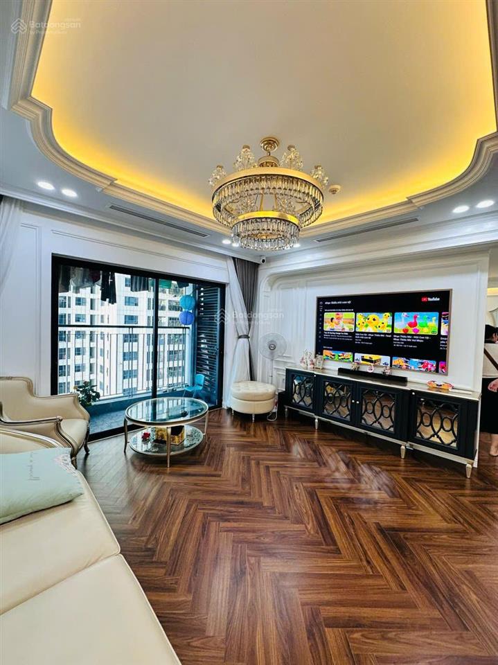 Chính chủ gửi bán gấp căn hộ 4pn, 3wc tại chung cư the wisteria, 136m2, giá chỉ 62tr/m2 hàng hiếm!