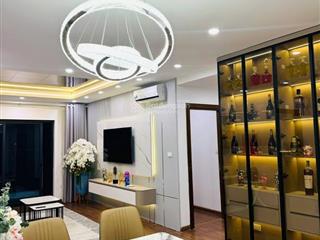 Chính chủ gửi bán gấp căn hộ 4pn, 3wc tại chung cư the wisteria, 136m2, giá chỉ 62tr/m2 hàng hiếm!