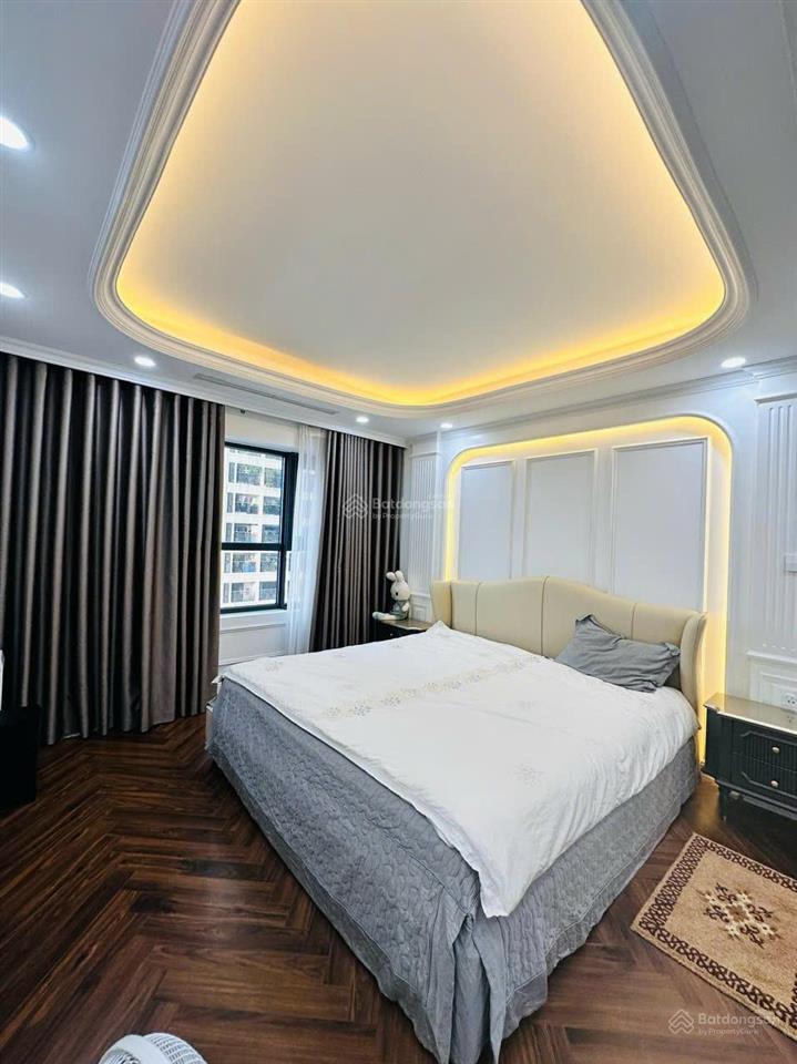 Chính chủ gửi bán gấp căn hộ 4pn, 3wc tại chung cư the wisteria, 136m2, giá chỉ 62tr/m2 hàng hiếm!