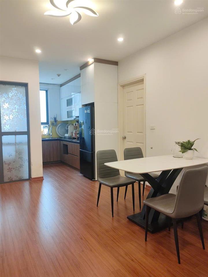 Chính chủ cần bán gấp ch chung cư 77m2, 2n2wc tầng trung nhà đẹp, giá chỉ nhỉnh 4 tỷ!
