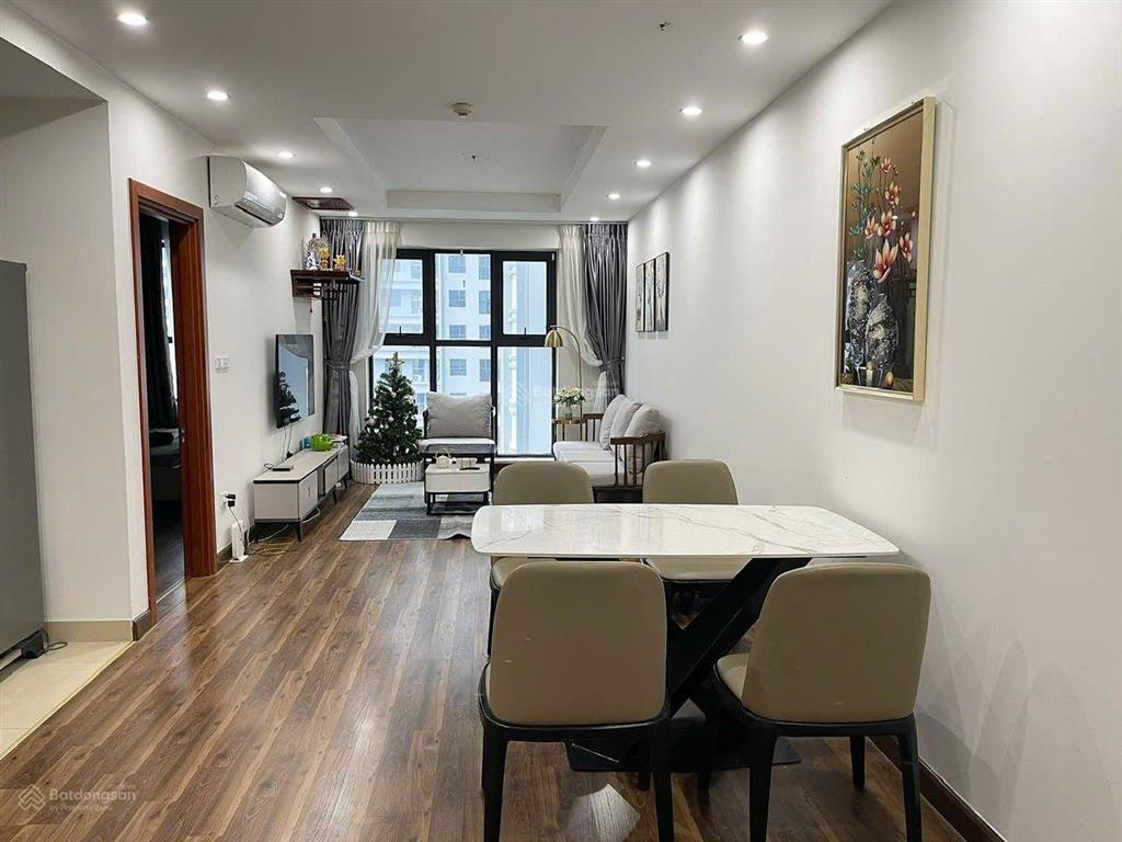 Cho thuê cc goldmark city, 75m2, 2pn, 2wc, tầng trung, view thoáng, full đồ, 1316 triệu vnd.