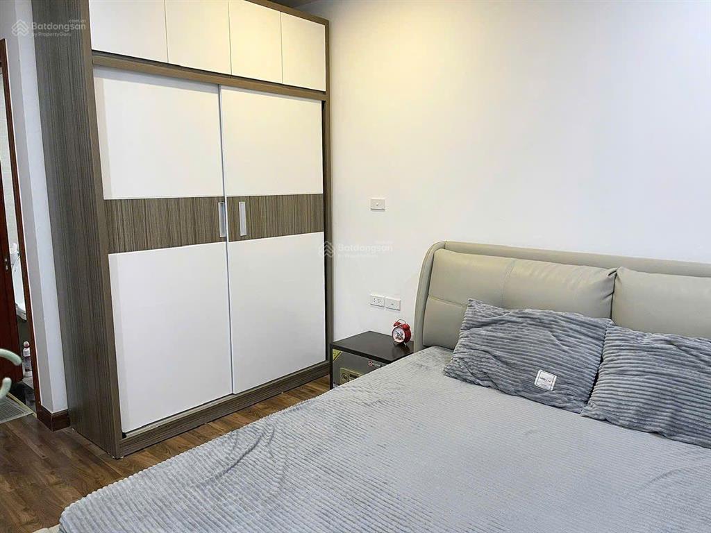 Cho thuê cc goldmark city, 75m2, 2pn, 2wc, tầng trung, view thoáng, full đồ, 1316 triệu vnd.