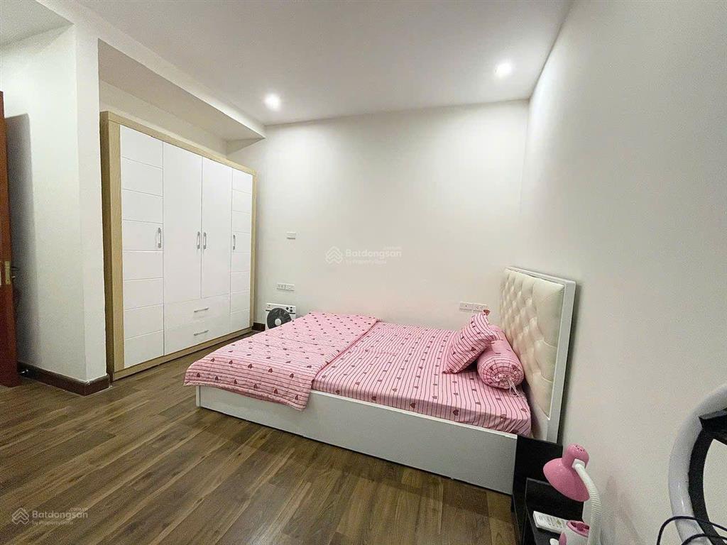 Cho thuê cc goldmark city, 75m2, 2pn, 2wc, tầng trung, view thoáng, full đồ, 1316 triệu vnd.