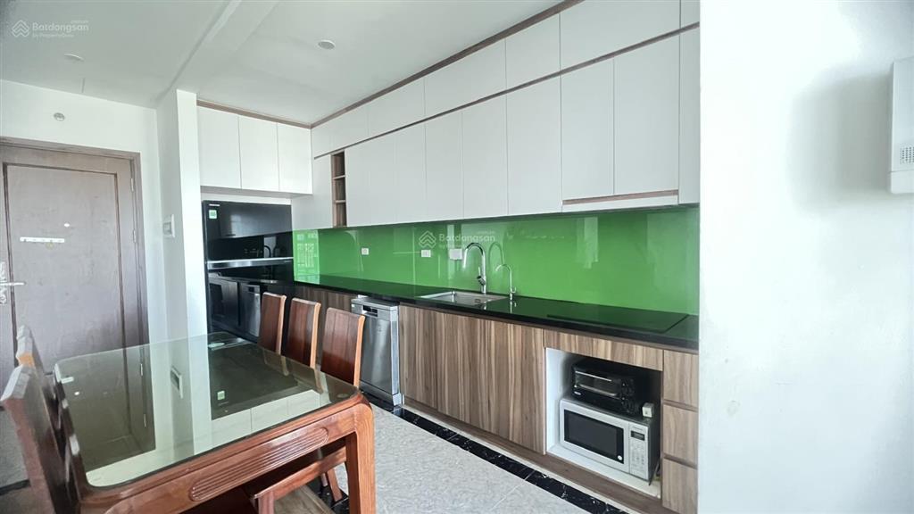 (mới) cho thuê căn hộ 82m2 tại the emerald, 2pn, 2wc, tầng trung, view đẹp, full nt, giá chỉ 1xtr.