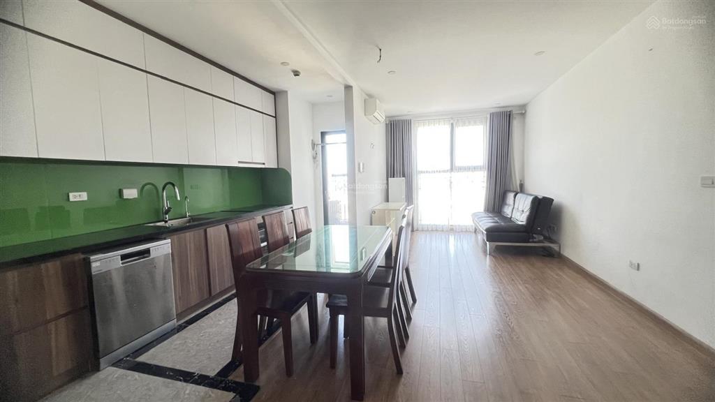 (mới) cho thuê căn hộ 82m2 tại the emerald, 2pn, 2wc, tầng trung, view đẹp, full nt, giá chỉ 1xtr.