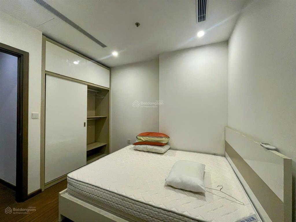 Cho thuê căn hộ 67m2, vinhomes west point, 2pn, 2vs, tầng trung đẹp, giá chỉ 1922tr.