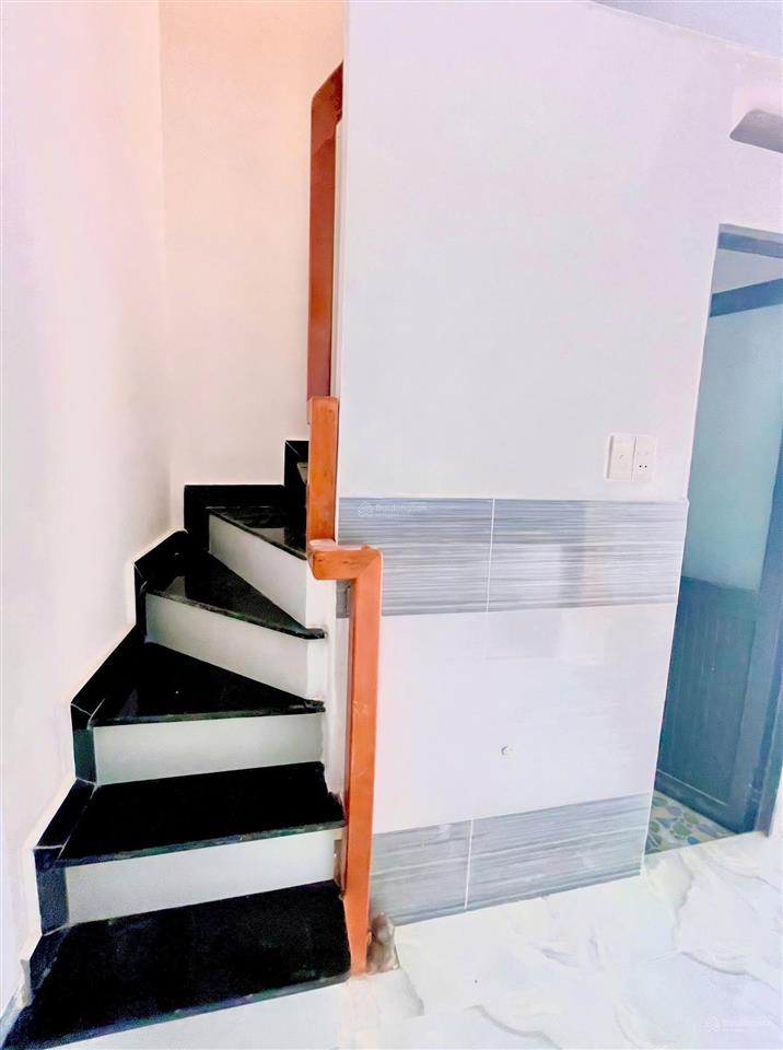 Bán nhà ngay chung cư tô ký tower  gần quân sự qk7