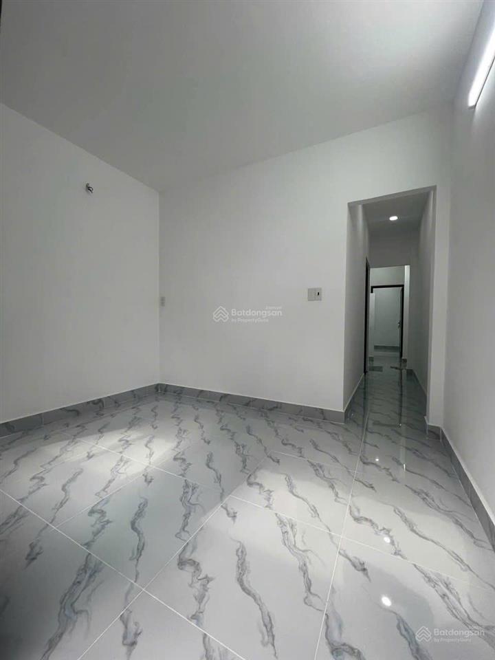 Chủ gửi bán nhà 4 phòng ngủ gần chợ thiếc, lê văn khương, q.12