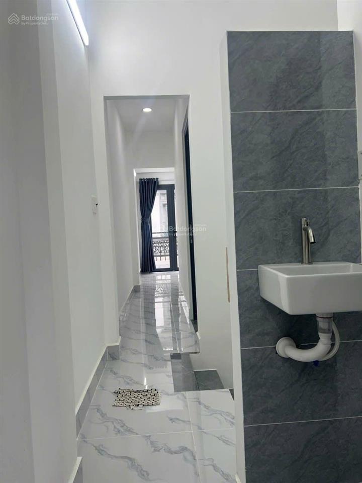 Chủ gửi bán nhà 4 phòng ngủ gần chợ thiếc, lê văn khương, q.12