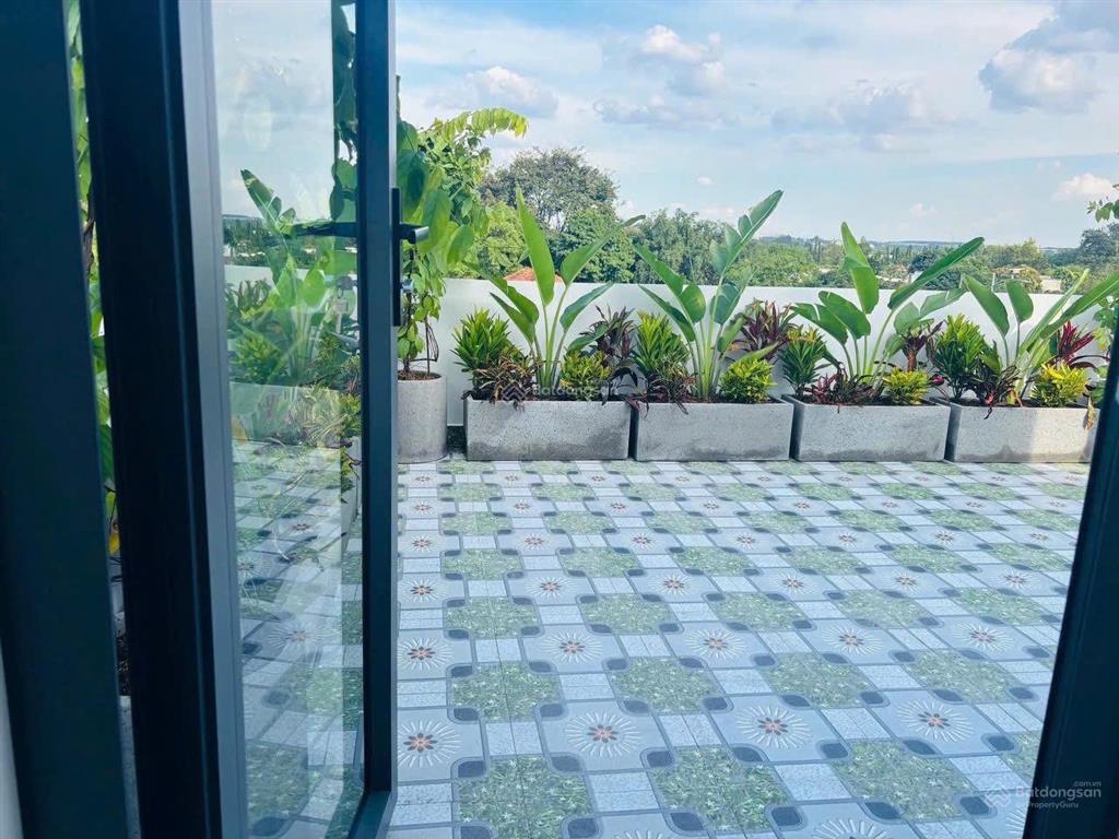 Bán nhà mặt phố tại khu đô thị mỹ phước 3, giá tốt chỉ với 2 tỷ, 70m2