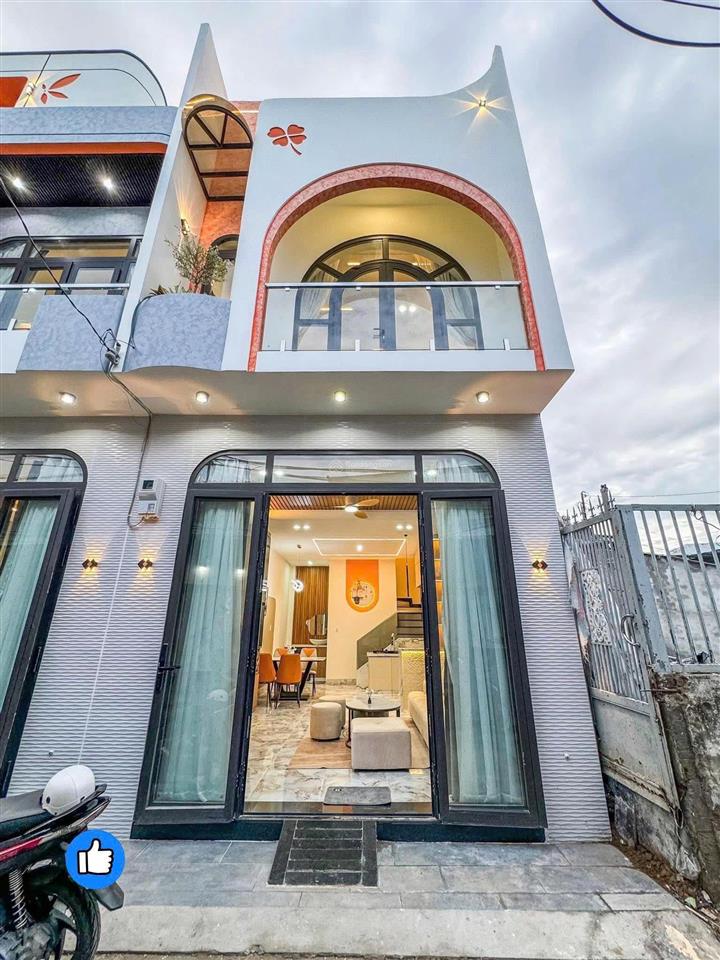 Bán nhà mặt phố đẹp xuất sắc tại khu đô thị mỹ phước 3, 2 tỷ, 80m2