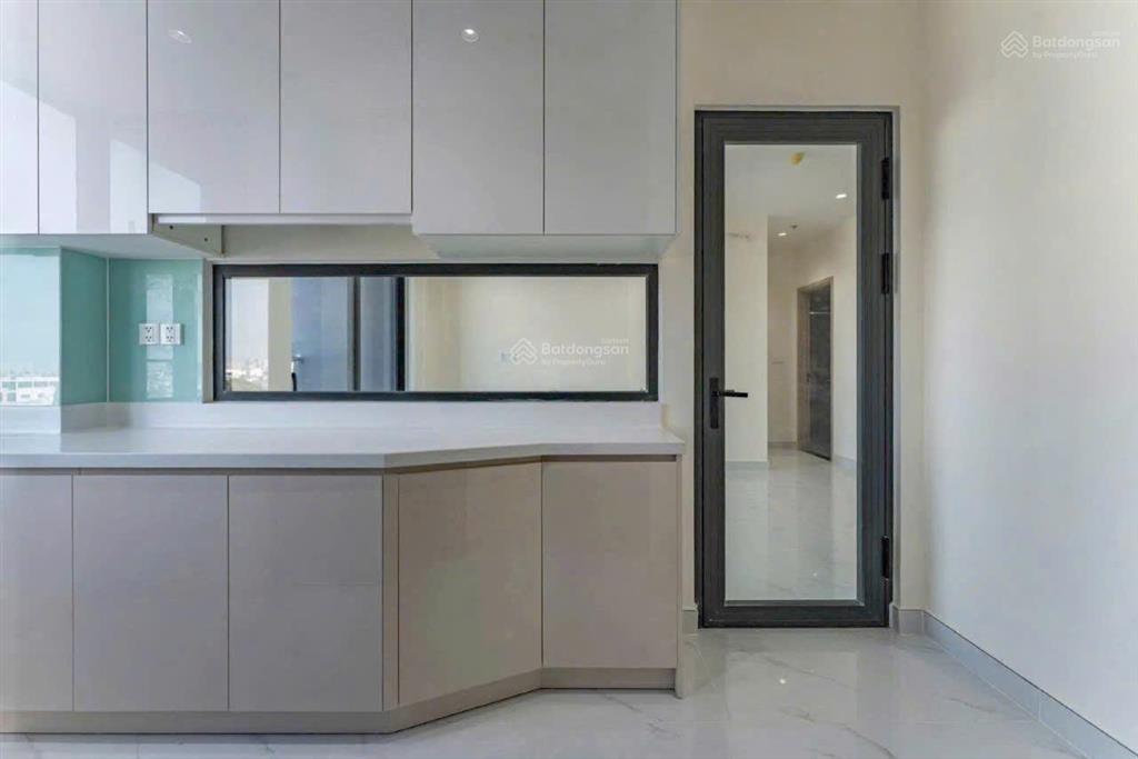 Hiếm 1 căn một trong số ít 2pn 2wc bán 4.6 tỷ allin view bến bình đông tầng cao đẹp