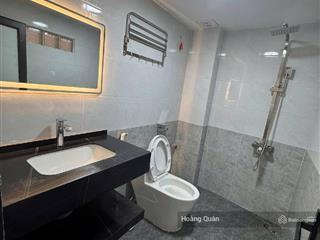 Cho thuê 5 tầng phương mai, 13,5 triệu, 35 m2, 4pn, 4wc, 3 điều hoà dailkin, gian bếp cực xịn