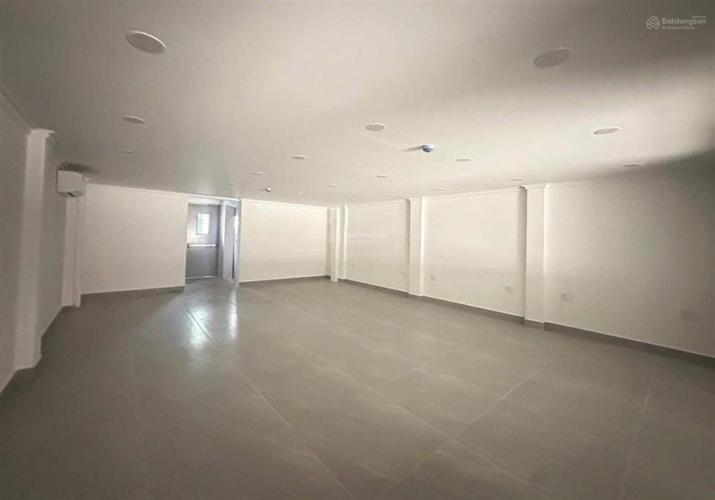 Cho thuê toà nhà trường sa view sông giá tốt. đc 2c13 trường sa, p. 19, bình thạnh (giáp quận 1)