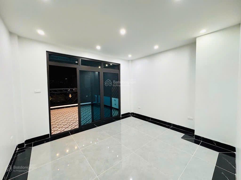 Bán nhà 6 tầng thang máy ô tô vào nhà khương trung, thanh xuân  0904 250 ***