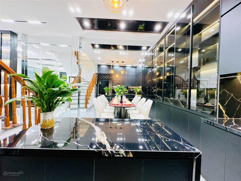 Bán nhà phân lô đẹp, 6pn, 4wc, 50m2, 12,799 tỷ tại vương thừa vũ, thanh xuân, hà nội