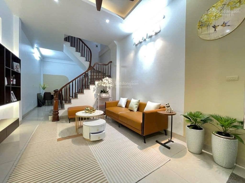 Bán nhà ngõ 339 minh khai 50m, 5 tầng + tum, sân rộng, ngõ thông kim ngưu, 8,9 tỷ