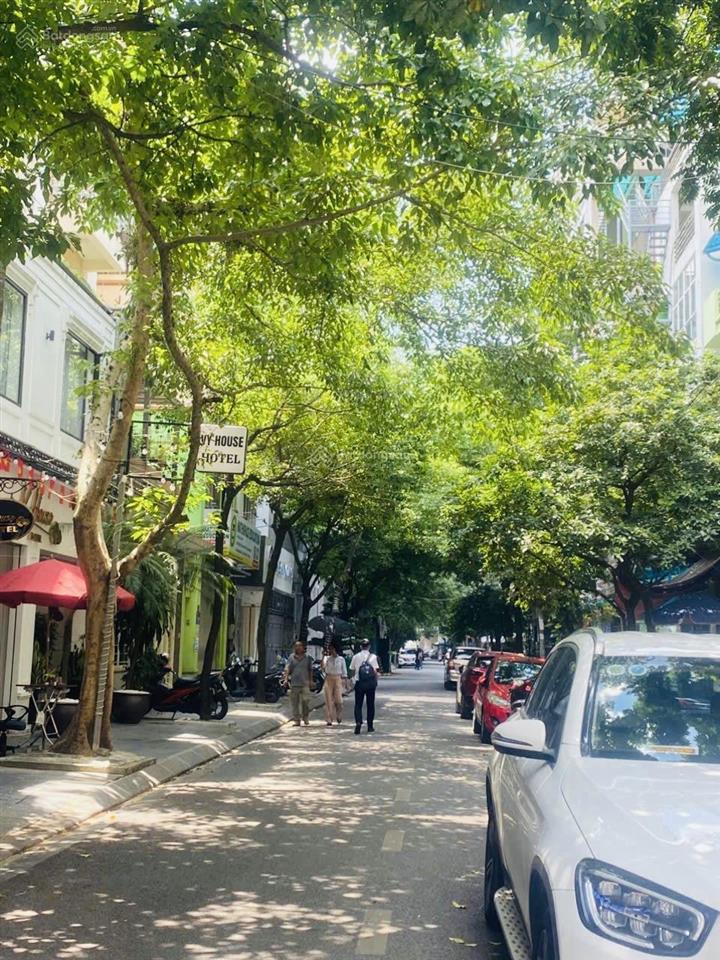 Bán nhà phố nguỵ như kon tum. ô tô tránh vỉa hè, sát phố, kinh doanh, văn phòng, ở đều đỉnh. 69m*5t