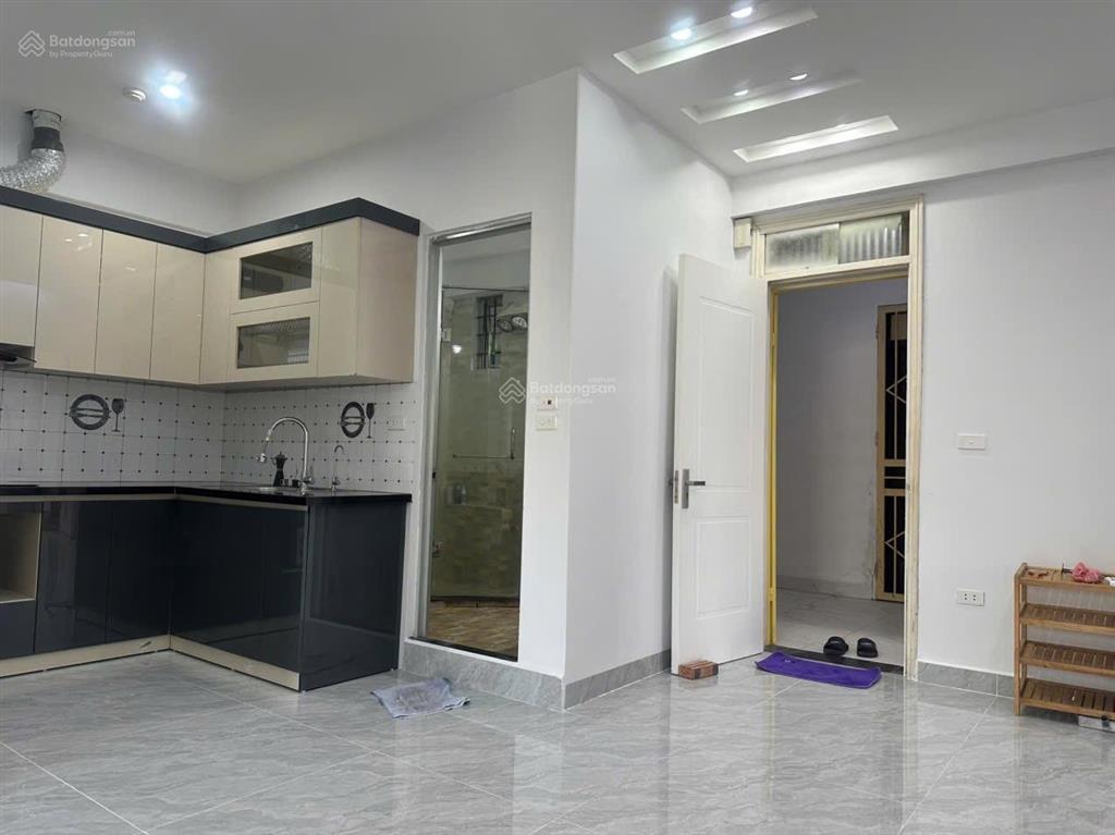 Cho thuê ch 2 ngủ b10 nam trung yên nguyễn chánh