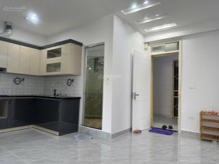 Cho thuê ch 2 ngủ b10 nam trung yên nguyễn chánh