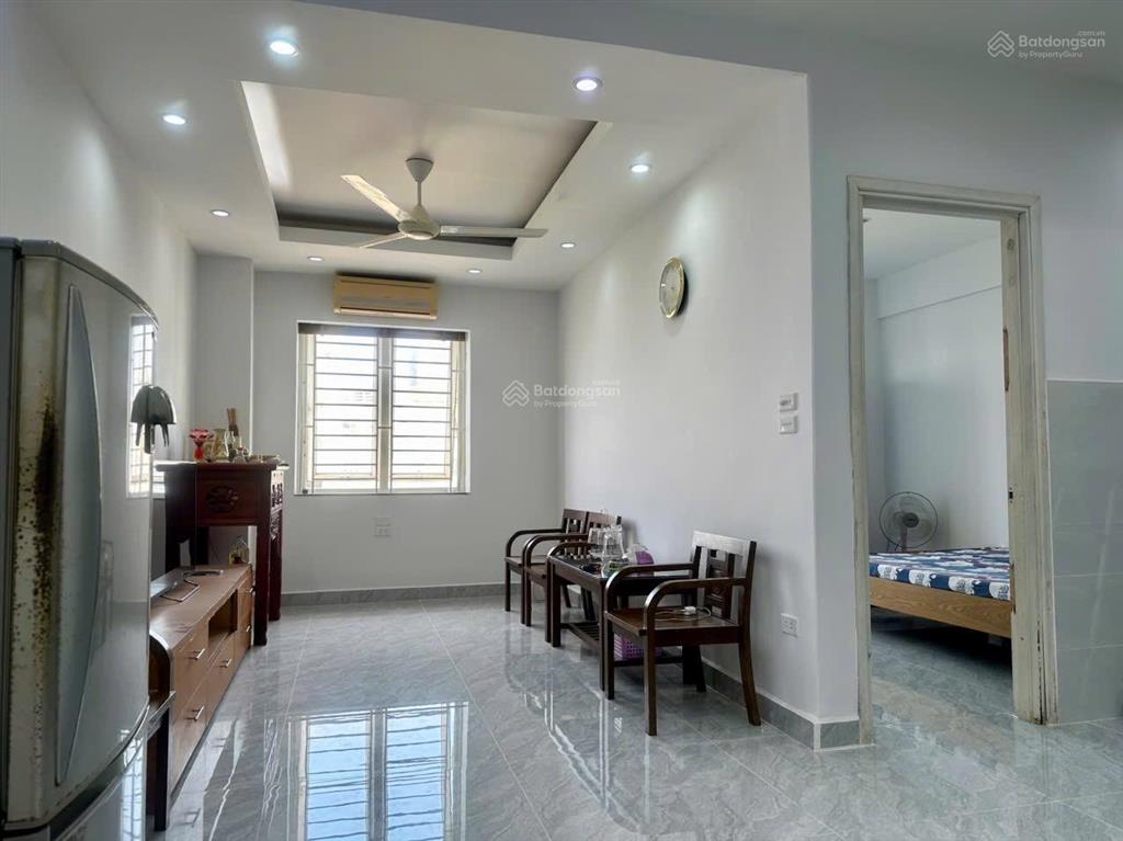 Cho thuê ch 2 ngủ b10 nam trung yên nguyễn chánh