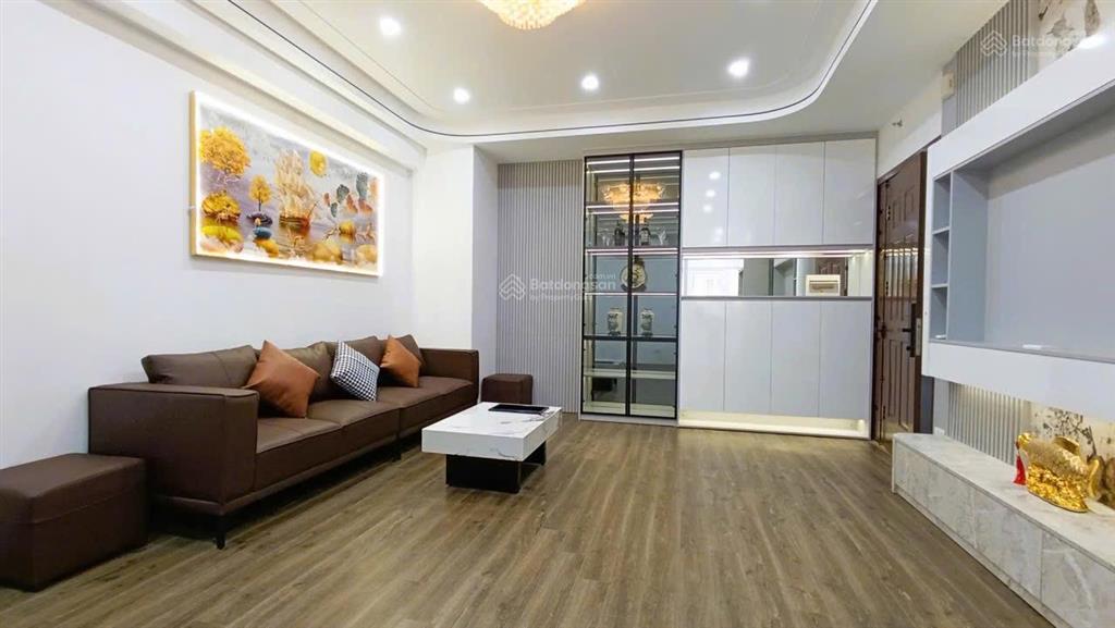 Giá tốt! bán chcc 30t nguyễn chánh 60m2 chỉ hơn 5 tỷ nội thất cao cấp