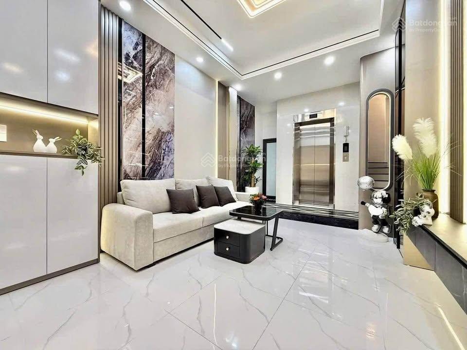 Văn cao, liễu giai, 10m ra phố, dt 46m2, 6 tầng thang máy giá 16 tỷ hơn